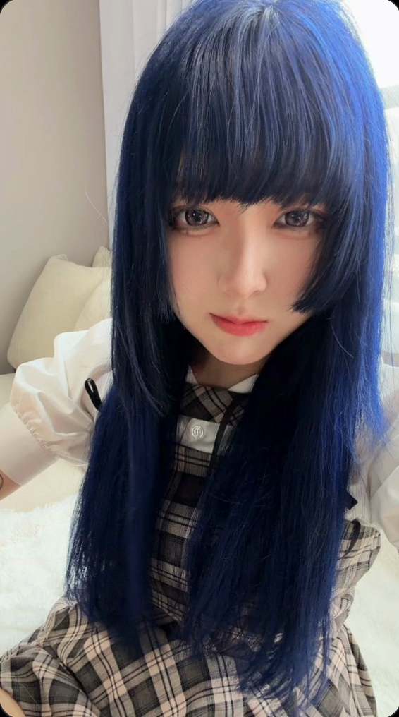 P活女子懲らしめてみたのおすすめ作品 12人目：おじさんを小バカにしてくる青髪ギャルに顔射制裁